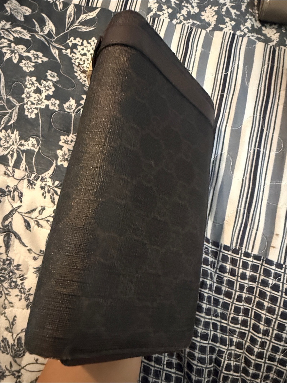 Gucci Brown Zip Wallet with Signature Webbing and Gold Accent - Picture 10 of 10